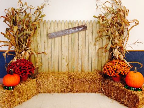 5 Awesome Fall Wedding Themes You Cannot Miss! #smallwedding  #wedding    #photography   #weddingday  #fitness Fall Festival Booth, Fall Photo Booth, Fall Festival Games, Fall Harvest Party, Fall Backdrops, Fall Carnival, Festival Games, Festival Booth, Harvest Fest