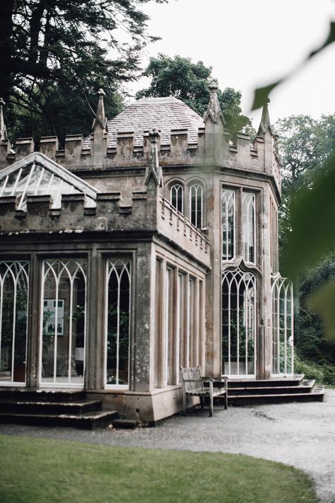 Dark Castle Wedding, Edinburgh Scotland Wedding, Scotland Wedding Aesthetic, Wedding Scotland, Wedding In Scotland, Academia Wedding, Scotland Architecture, Scottish Wedding Venues, Wedding Locations England