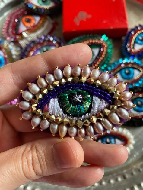 Beaded Eye, Evil Eye Jewellery, Eye Embroidery, Eye Brooch, Eyes Without A Face, Personalised Gifts Handmade, Bead Inspiration, Unique Handmade Gifts, Art Pins