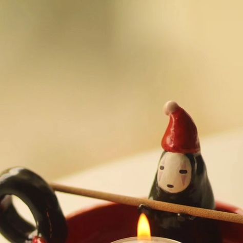 @totto.pottery on Instagram: "This candle holder that can be used as an incense burner is no longer a stranger to Totto's customers. We gave No face a cute red hat this time, hope you like it as much as the old version 🥰 #candleholder #incenseburner #noface #ghibli #spiritedaway #handmadewithlove #gốm #workshopgốm" No Face Pottery, Face Incense Holder, Face Pottery, Red Hat, Incense Holder, Red Hats, Incense Burner, Pottery Ideas, Being Used