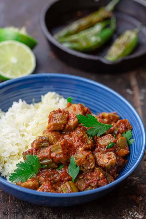 This okra recipe takes on a delicious, bright Mediterranean/Middle Eastern twist. It is the perfect balance of savory, tangy, and just a little bit spicy! We call it Bamya, a quick okra and tomatoes stew with onions, garlic, jalapenos, warm spices, and spiked with lime juice. Plant Based Okra Recipes, Vegetarian Okra Recipes, Best Okra Recipes, Okra Recipes Healthy, Bamya Recipe, Okra Dishes, Portfolio Diet, Okra And Tomato Recipe, Cook Okra