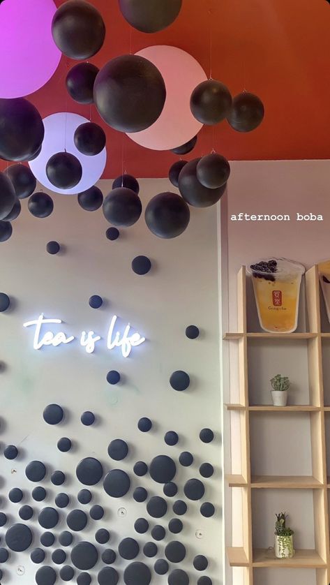 Boba Tea Cafe Interior Design, Boba Tea Cafe Interior, Boba Tea Shop Interior Design, Bubble Tea Aesthetic, Bubble Tea Shop Design Interior, Bubble Tea Store Interior Design, Bubble Tea Design Shops, Boba Tea Shop Interior Design Korean, Juice Bar Interior