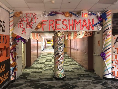 Homecoming Hall Decorations, High School Hallway Decorations, Hoco Hallway Decorations, Spirit Week Hallway Decorations, School Hallway Ideas, Hoco Hallway Themes, Hallway Decorating School, Homecoming Hallway Decorations, Homecoming Hallway Themes