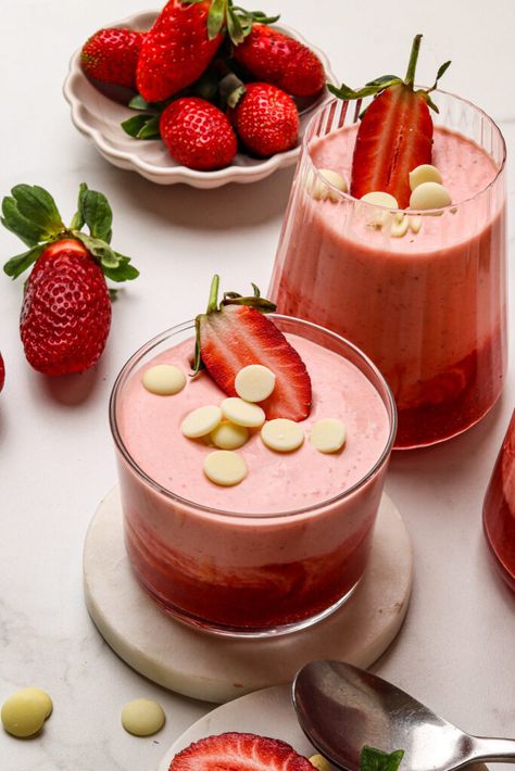 Strawberry Mousse Recipe Strawberry Mousse Recipe, Dairy Free Low Carb, Snack Smoothie, Strawberry Mousse, Sandwich Wraps, Slow Cooker Pasta, Easy Healthy Eating, Low Carb Vegetarian, Mousse Recipes