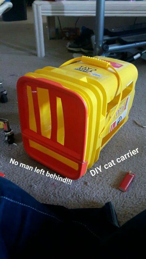 Emergency Pet Carrier Cat Carrier Diy, Pet Carrier Diy, Cat Laser Toy, Small Dog Carrier, Puppy Kennel, Cat Carrier Bag, Pet Stroller, Homemade Cat, Travel Carrier