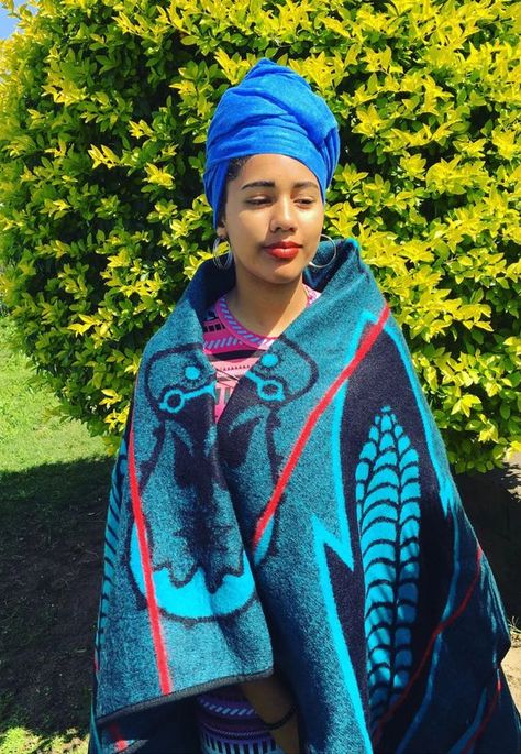 Lesotho Traditional Attire, Sotho Culture, Sotho Traditional Attire, Traditional Wear Women, Sotho Traditional Dresses, Pedi Traditional Attire, Visit South Africa, Food Traditional, Traditional Textiles