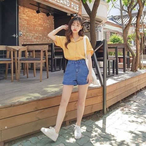 Summer Korean Outfits, Short Girls Outfit Ideas, Short Girl Outfits, Styles Korean, Korean Summer Outfits, Korean Fashion Summer, Korean Casual Outfits, Korean Fashion Dress, Korean Girl Fashion