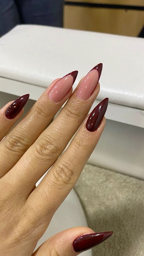 Burgundy French Tip, Tip Nail Ideas, French Tip Nail Ideas, Classic French Tip, Burgundy Nail Designs, Nyc Nails, Wine Nails, Fall Acrylic Nails, Classic Nails