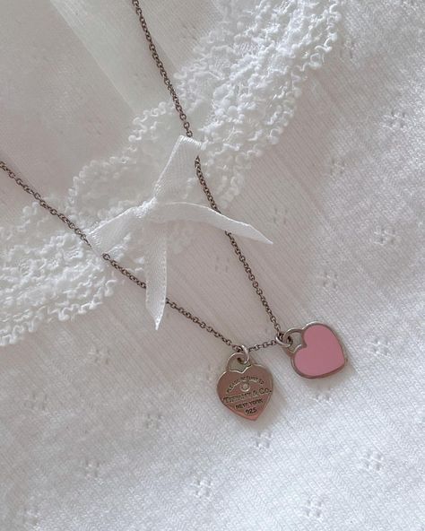 Pink Selfcare, Tiffany Heart Necklace, Return To Tiffany Necklace, Coquette Ballet, Heart Necklace Tiffany, Ideal Aesthetic, Dream Necklace, Pink Heart Necklace, Tiffany And Co Jewelry