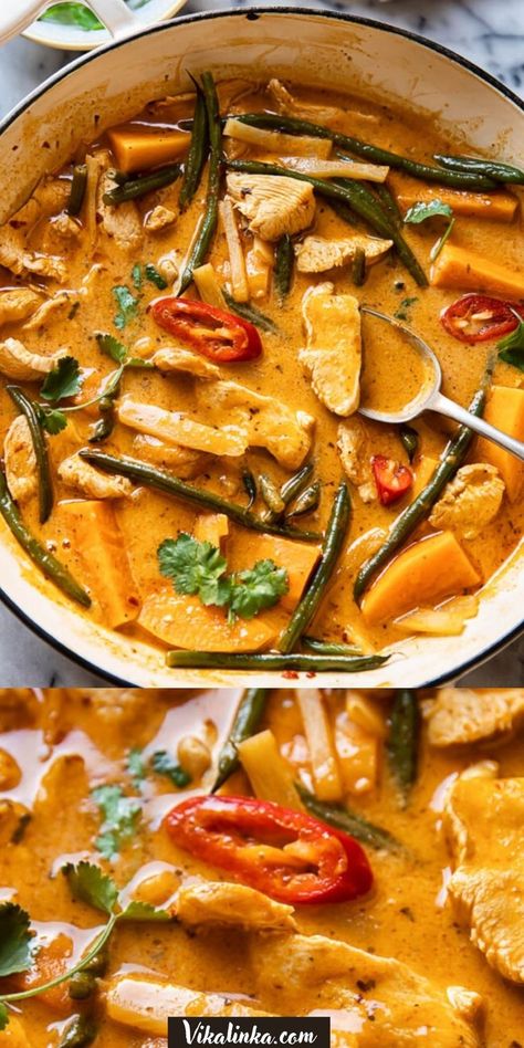 This Thai red curry with chicken, sweet potato, green beans and bamboo shoots, cooked in coconut milk, is full of flavour, healthy and so easy to make at home! Chicken Sweet Potato Curry, Chicken And Potato Curry, Green Bean Curry, Healthy Chicken Curry, Chicken Sweet Potatoes, Sweet Potato Green Beans, Chicken And Sweet Potato, Green Curry Chicken, Red Curry Chicken