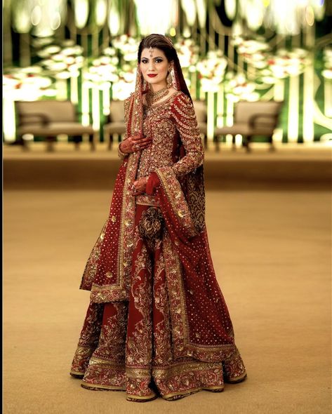 Pakistan Wedding Dress, Hsy Bridal, Bridal Pakistani, Pakistan Wedding, Red Bridal Dress, Asian Wedding Dress, Gothic Wedding Dress, Pakistani Wedding Outfits, Red Wedding Dresses