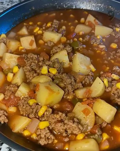 Beef & Veggie Stew Recipe Veggie Stew Recipes, Poor Mans Stew, Ground Beef Potatoes, Potatoes And Tomatoes, Cowboy Stew, Potatoes And Cheese, Beef Potatoes, Flavorful Dinner, Ground Beef And Potatoes