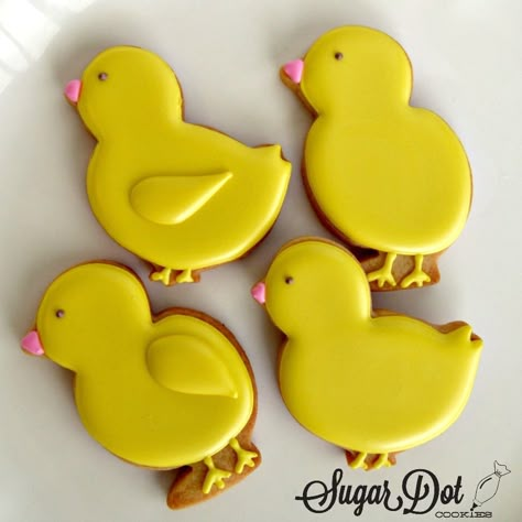 Custom decorated sugar cookies for Easter in Frederick, Maryland - Sugar Dot Cookies . . . Offering the best cookie decorating and baking supplies. Here to help you start or grow your cookie business! Chick Cookies, Easter Dessert Ideas, Easter Chicks Cookies, Dot Cookies, Easter Cupcakes Easy, Royal Icing Flowers, Easter Bunny Cookies, Book Cakes, Easter Sugar Cookies