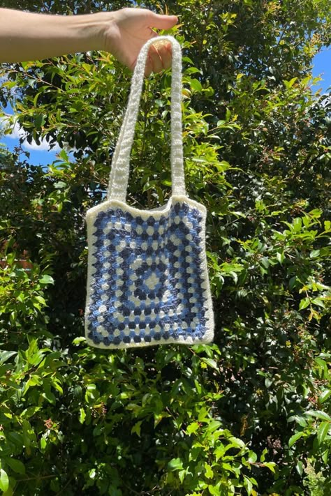 Beach Bag Ideas, Diy Crochet Tutorial, Hexagon Bag, Granny Square Hexagon, You're My Everything, Granny Square Crochet Bag, Square Crochet Bag, You're My Best Friend, Granny Hexagon