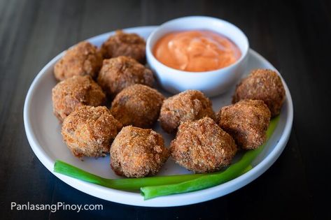 Meatballs are awesome. You can enjoy eating it by itself, or you can make certain dishes using it. Talong bola bola is a type of meatball composed of eggplant and ground pork. This makes a perfect appetizer. It is crisp on the outside and it tastes yummy. I suggest having it with dipping sauce to... Read On → The post Talong Bola Bola appeared first on Panlasang Pinoy. Philippine Snacks, Pilipino Recipe, Filipino Appetizers, Vegetable Meatballs, Meatball Dishes, Chicken Enchilada Casserole Recipe, Pinoy Foods, Enchilada Casserole Recipes, Sweet And Sour Meatballs