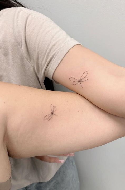 Fine line tattoos have been trending for a while, and it’s easy to see why. Whether you’re into nature, abstract art, or symbols that have a personal meaning, fine line tattoo ideas can do it all. Nature Abstract, Fine Line Tattoos, Line Tattoos, Tattoo Ideas, Abstract Art, Tattoos, Art, Nature