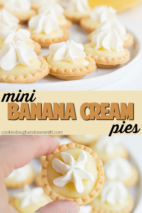 Banana Cream Pie Bites, Banana Cream Tarts, Mini Banana Desserts, Mini Banana Cream Pies In Muffin Tin, Mini Pie Crust Recipe Easy, Banana Cream Tart, Mini Banana Cream Pies, Mini Banana Cream Pie Cups, Mini Cream Pies