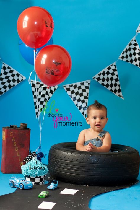 Cars Photoshoot Kids, Race Car Picture Ideas, Fast One Birthday Photoshoot, Race Car Photoshoot Kids, Two Fast Photoshoot, 2nd Birthday Boy Photoshoot, Race Theme, Cake Car, Theme Photoshoot