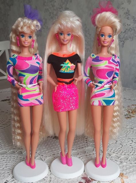 80s Barbie Outfits, Classic Barbie Outfits, Barbie Long Hair, 80s Barbie, 1980s Barbie, Barbie 1990, October Outfits, Barbie 80s, Barbie 90s