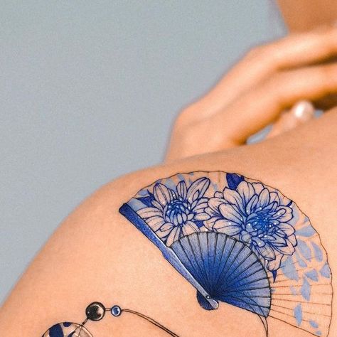 𝗘.𝗻𝗮𝗹 on Instagram Chinese Porcelain Tattoo, Porcelain Tattoo Blue, China Tattoo Ideas, All Blue Tattoo, Blue China Tattoo, Blue Porcelain Tattoo, Navy Blue Tattoo, Twist Tattoo, Blue Flower Tattoo