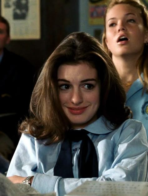 The Princess Diaries (2001) Fantasy Mariah Carey, Princess Diaries 1, The Princess Diaries 2001, Mia Thermopolis, Princes Diaries, Princess Diaries 2, Diary Movie, The Princess Diaries, Princess Diaries