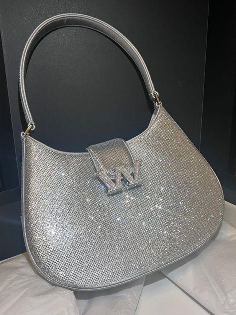 #alexanderwang #crystals #hobobag #handbags #trending #trends2023 #fashionbloggers #dubaifashion Wang Bag, Alexander Wang Bag, Alexander Wang, Alexander, Handbags, Crystals, Quick Saves