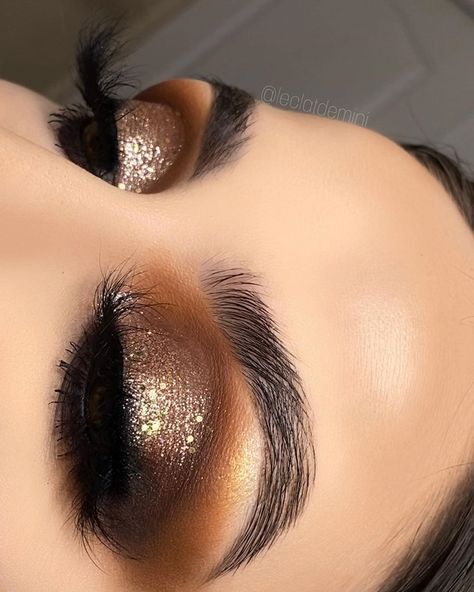 Eye Makeup Glitter, Bronze Eye Makeup, Copper Glitter, Makeup Glitter, Glitter Eye Makeup, Glitter Eye, Metallic Eyeshadow, Glitter Eyes, What Matters Most