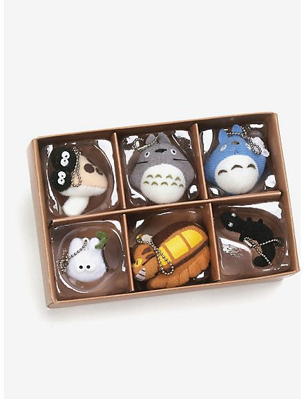 Totoro With Leaf, Studio Ghibli Toys, Blue Totoro, Totoro Backpack, White Totoro, Studio Ghibli Crafts, Cat Bus, Totoro Plush, Soot Sprites