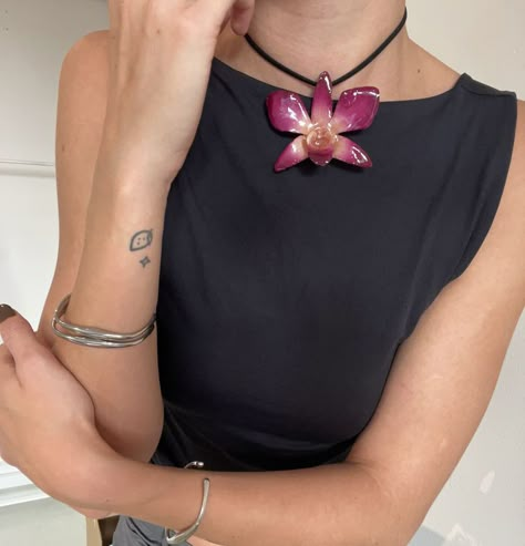 Orchid Necklace, Orchid Jewelry, Nail Jewelry, Dope Jewelry, Suede Cord, Funky Jewelry, Jewelry Lookbook, Girly Jewelry, Dream Jewelry