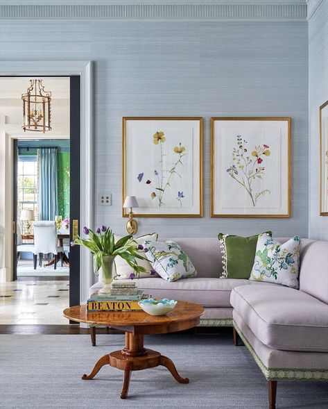 Collins Interiors, Interior Design Instagram, Accent Wall Colors, Room Accent Wall, Chic Interior Design, Living Room Color Schemes, Room Color Schemes, Family Rooms, Living Room Inspo