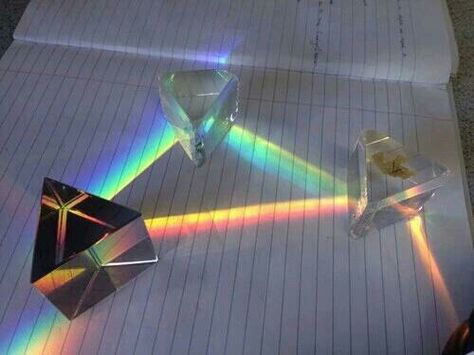 rainbows r cool Rainbow Photo, Vintage Blog, Rainbow Light, Prisms, 로고 디자인, Pink Floyd, Light Art, Light And Shadow, Cool Pictures