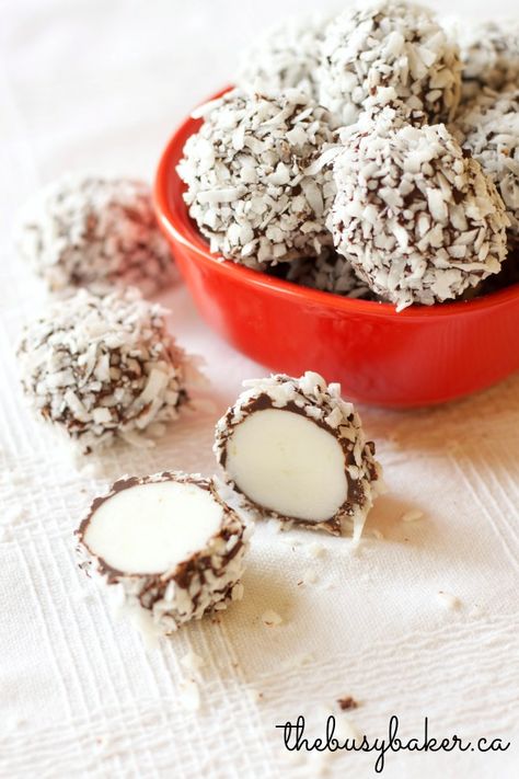 Peppermint Chocolate Snowball Truffles / The Busy Baker Snowball Truffles, Chocolate Snowballs, Peppermint Truffles, Traditional Holiday Recipes, Sees Candies, Peppermint Chocolate, Truffles Recipe, Red Bowl, Truffle Recipe