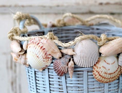 how to decorate a basket with seashells Petticoat Junktion Basket Makeover, Deco Marine, Art Coquillage, Seashell Projects, Basket Crafts, Cottage By The Sea, Shell Crafts Diy, Sea Crafts, Beachy Decor