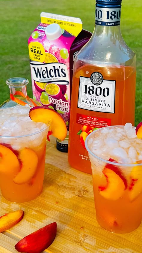 Instagram Easy To Make Alcoholic Drinks, Thanks Giving Alcohol Drinks, Beverage Table For Party, Two Ingredient Alcoholic Drinks, Liquor Punch Recipes, Bucket Drinks Alcohol Recipes, 1 Gallon Alcoholic Drink Recipes, Creative Drink Ideas, Liquor Drinks Recipes