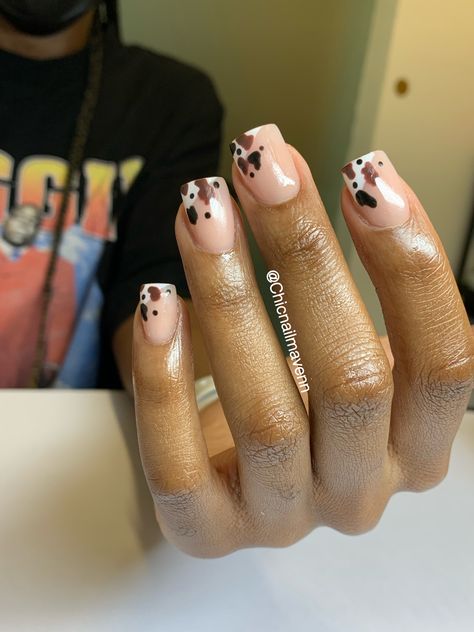 Easy Country Nail Ideas, Cowboy Print Nails, Gel Western Nails, Medical Nails Designs, Clear Cow Print Nails, Fall Nails With Cow Print, Cow Print Nails Diy, Cow Girl Nails Acrylic, Short Acrylic Nails Designs Cow Print