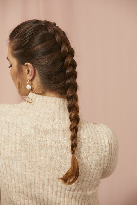 Dutch Braid Single, Scandinavian Braids, Single Dutch Braid, Dutch Braids Short Hair, Dutch Braid Styles, Dutch Braid Ponytail, Dutch Braid Tutorial, Easy Trendy Hairstyles, Dutch Braid Hairstyles