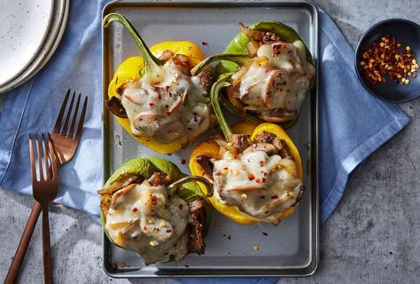 Philly cheesesteak stuffed peppers is a tasty low-carb version of the iconic sandwich. Pair it with a side of cauliflower rice or a simple salad. Bell Pepper Ideas, 400 Calorie Dinners, Low Carb High Protein Dinner, Stuffed Peppers Recipes, Stuffed Pepper Recipes, Philly Cheesesteak Stuffed Peppers, Low Sodium Recipes Heart, High Protein Dinners, Steak And Chips