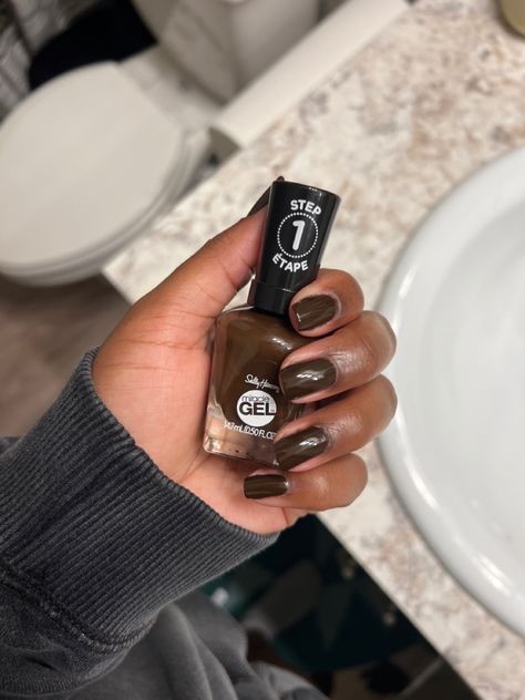 nail color is sally hansen #200 “been there, dune that” Brown Nails On Brown Skin, Nails On Brown Skin, Chocolate Brown Nails, Nail Goals, Brown Nails, Girls Nails, Nail Inspiration, Sally Hansen, Nail Color