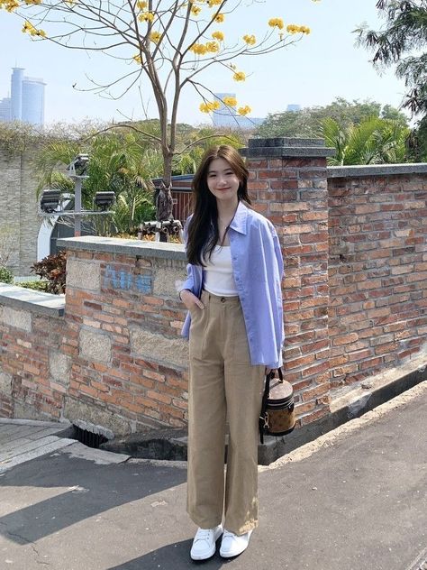 Boyish Outfit, Caring Person, Mix Match Outfits, Petite Curvy, Korean Outfit Street Styles, Everyday Casual Outfits, Korean Casual Outfits, Everyday Fashion Outfits, Casual Day Outfits