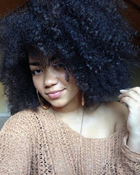 Coily hair Curly Poofy Hair, Big Afros, Poofy Hair, Blue Black Hair, Curly Natural Hair, Big Hair Dont Care, Pelo Afro, Natural Black Hair, Beautiful Natural Hair