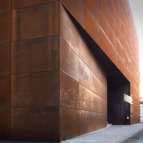 giancarlo partenzi Metal Facade, Metal Cladding, Weathering Steel, Entrance Design, Corten Steel, Building Exterior, Fact Sheet, Facade Architecture, Facade Design