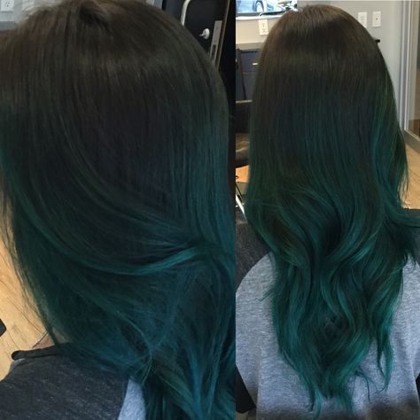 Joico peacock green balayage Turquoise Balayage Hair, Hair Color Green Dark, Dark Green Balayage, Turquoise Balayage, Green Balayage Hair, Green Balayage, Winter Hair Dye Ideas, Green Hair Ombre, Dark Green Hair