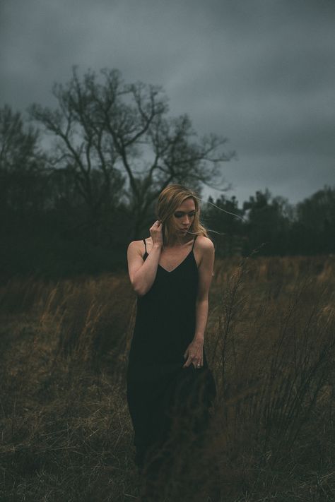 Dark Portrait Photography, Moody Editorial, Vapor Art, Forest Photoshoot, Moody Portrait, Photography Dark, Dark Portrait, Moody Photography, Woods Photography