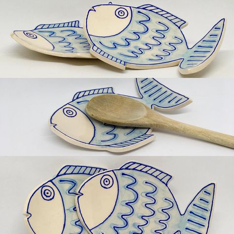 Sara's Farm Ceramics on Instagram: “Fish spoon holder 🐟 #handmadegifts #handmade #ceramics #pottery #ceramic #etsy #etsyshop #etsyseller #oneofakind #art #love…” Clay Kitchen, Spoon Holders, Animals Unique, Bowl Mug, Breakfast Gift, Porcelain Design, Art Fish, Handmade Ceramics Pottery, Ceramic Spoon Rest