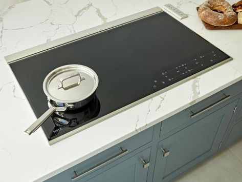 Electric Cooktop Kitchen, Induction Cooktop Kitchen, Traditional Kitchen Island, Kitchen Cooktop, Induction Stove Top, Induction Stove, Induction Cooking, Glass Cooktop, Electric Cooktop