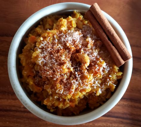 Breakfast Kitchari Recipe - Svastha Ayurveda Aryuvedic Recipes, Ayurveda Breakfast, Vata Recipes, Ayurvedic Breakfast, Kitchari Recipe, Ayurvedic Food, Ayurveda Vata, Ayurveda Diet, Ayurveda Recipes