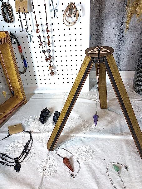 Pendulum Holder, Witch Altar, Dowsing Pendulum, Pendulum Board, Pendulum Dowsing, Witches Altar, Wiccan Witch, Indoor Fountain, Divination Tools