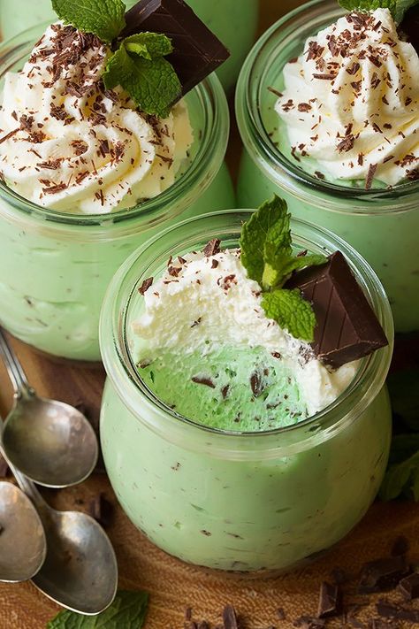 Mint Mousse, Cheesecake Shots, Cheesecake Mousse Recipe, Mousse Dolce, Wallpaper Food, Cheesecake Trifle, Cheesecake Mousse, Pumpkin Recipes Dessert, Mousse Recipes