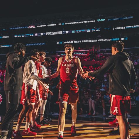 Congratulations to The University of Alabama Men's Basketball team who will be making their first Elite 8 appearance in 20 years after their recent win against North Carolina!   #AlabamaSports #AlabamaMensBasketball #AlabamaBasketball #MarchMadness #Elite8  Photo by Alabama Men's Basketball Alabama Basketball, Crimson Tide Football, The University Of Alabama, Basketball Team, University Of Alabama, March Madness, Brand Board, Personal Brand, College Basketball