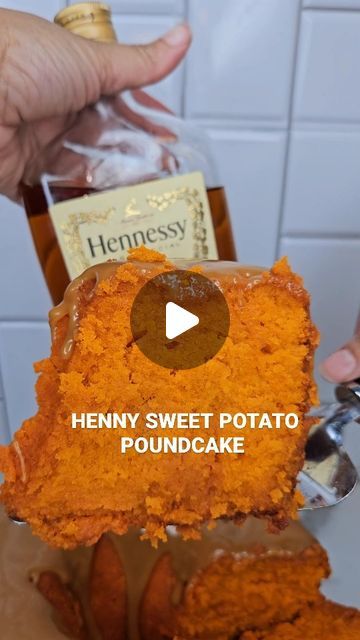 Sweet Potato Recipes Videos, Sweet Potato Cake Recipes, Sweet Potato Hunny Bun Cake Recipe, Hennessy Sweet Potato Pound Cake, Thanksgiving Soul Food, Sweet Potato Honey Bun Cake, Hennessy Pound Cake Recipe, Thanksgiving Cake Designs, Sweet Potato Pound Cake With Rum Glaze